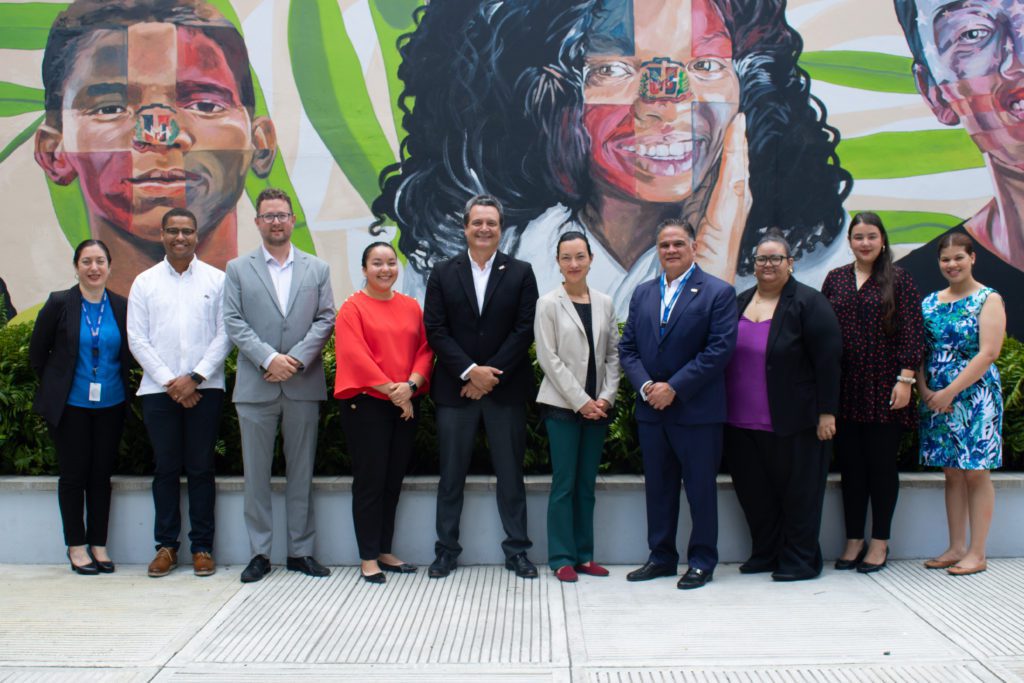 Recibimos la visita de la Consejera de Asuntos Públicos de la Embajada de los Estados Unidos en Santo Domingo.