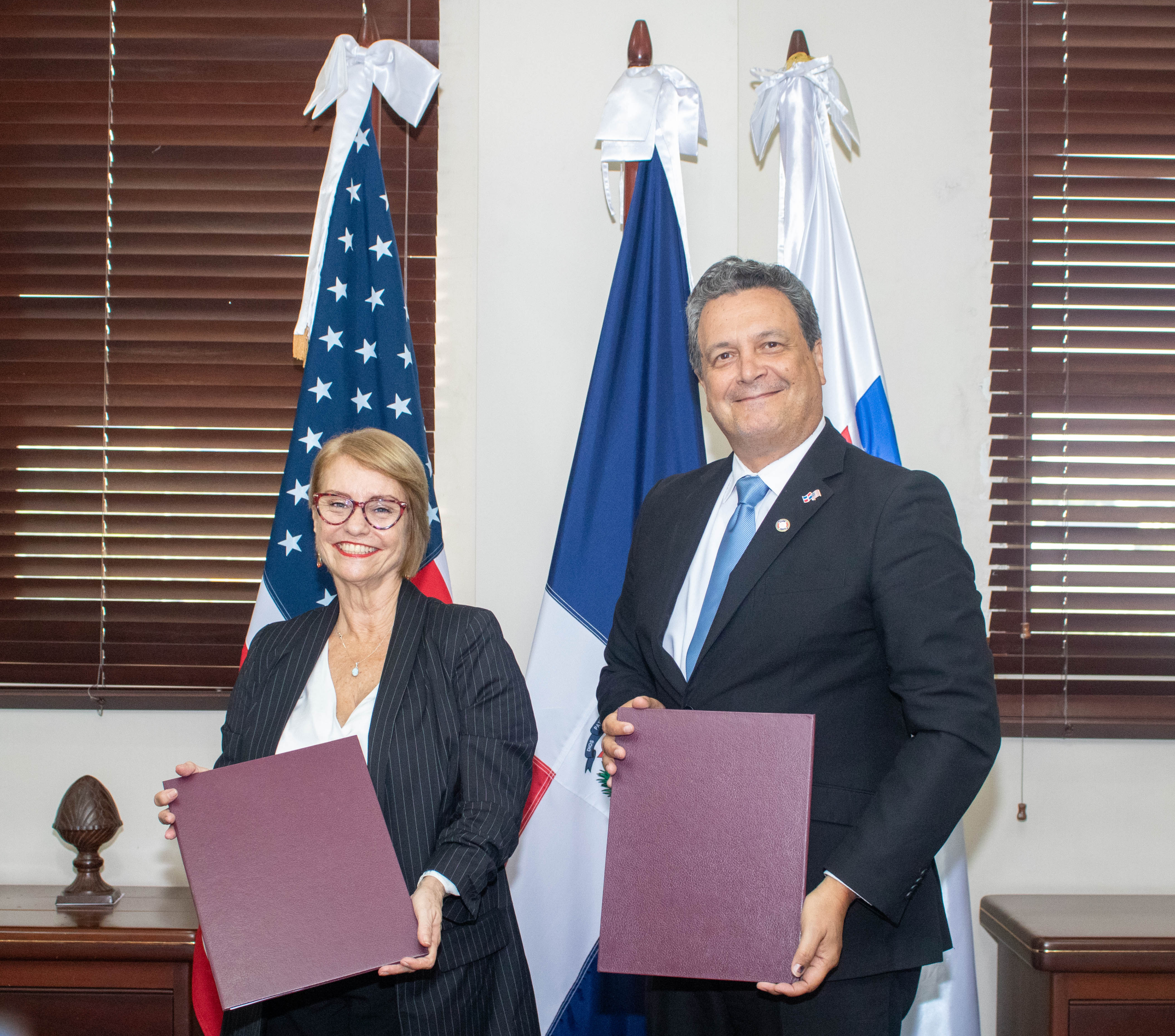 ¡Una alianza para enriquecer el mundo del arte y la cultura!