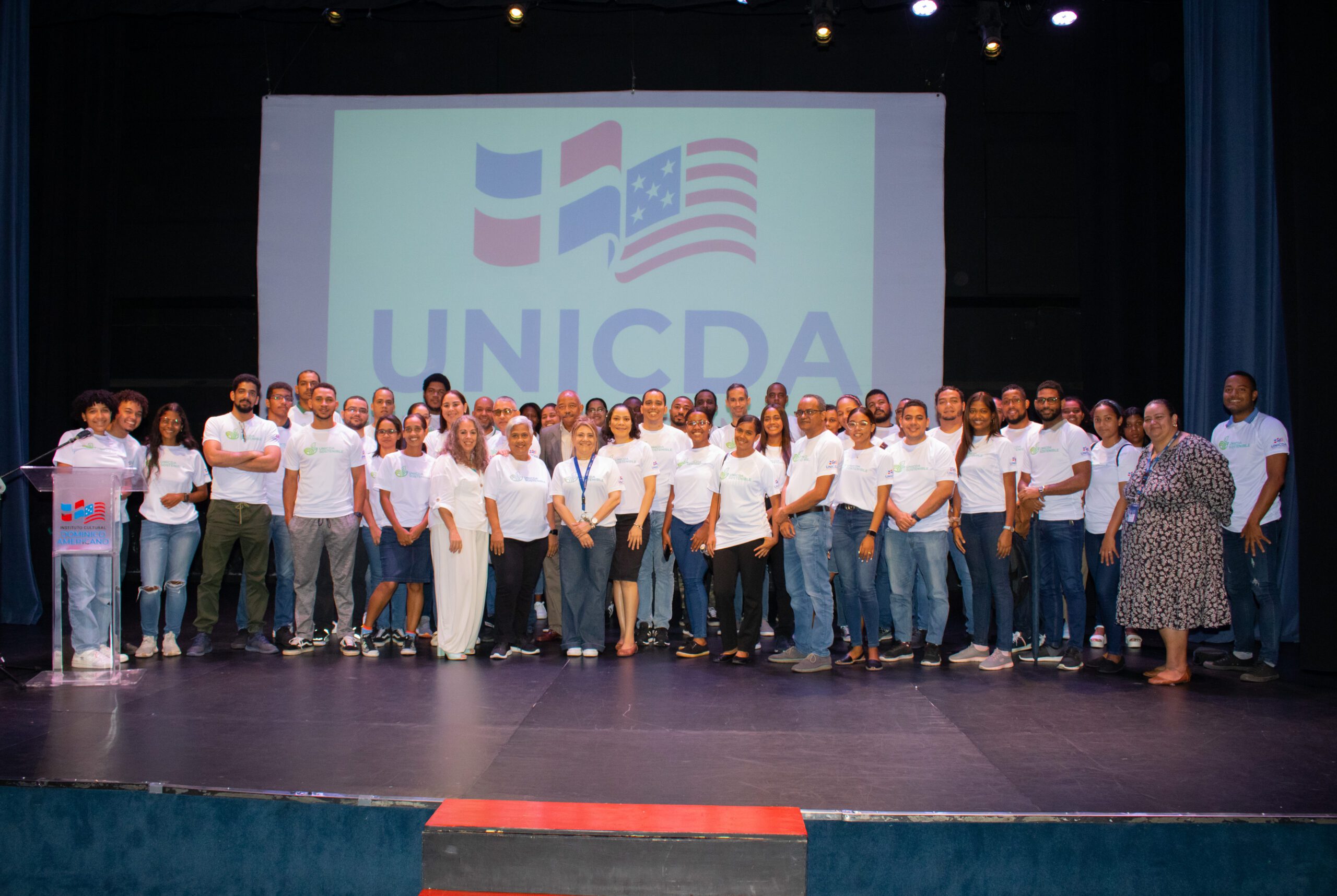 UNICDA Celebra su XX Graduación Ordinaria con una Iniciativa Ecológica.